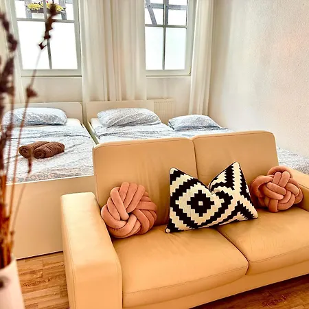 Neu Rhein-studio Mit Privater Terrasse & Parkplatz Bei Bonn ريماجين